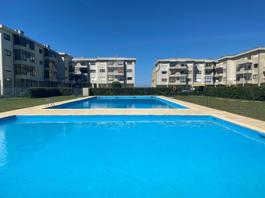 Beachfront Apartment With Sea View Azurara Exteriör bild