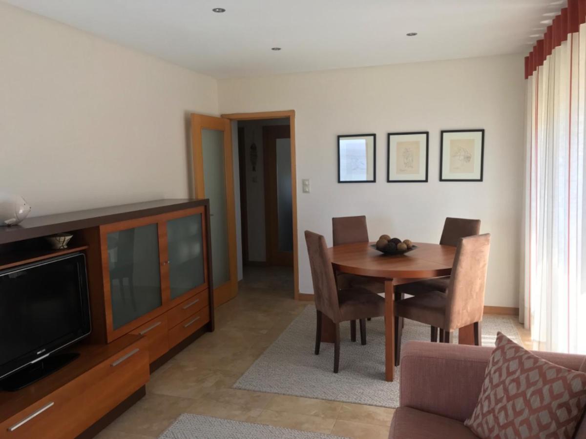 Beachfront Apartment With Sea View Azurara Exteriör bild